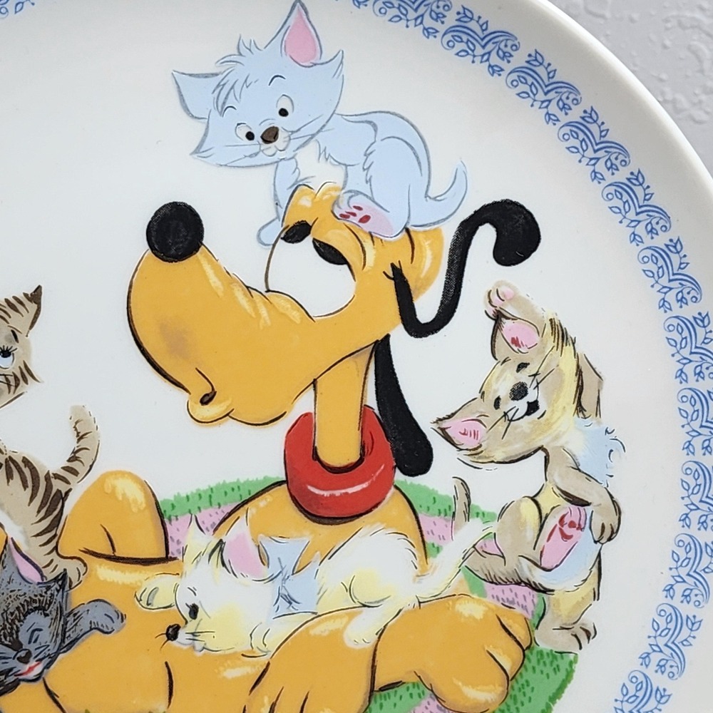 Vintage Disney‎ Pluto 1977 Mother's Day Plate Aristocats Kittens Blue Flower Rim - Picture 2 of 7